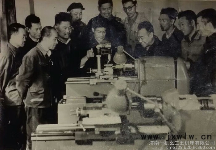 濟南CM6125 高精密儀表車床 數(shù)控車床 生產(chǎn)出售濟南一機經(jīng)濟型數(shù)控機床