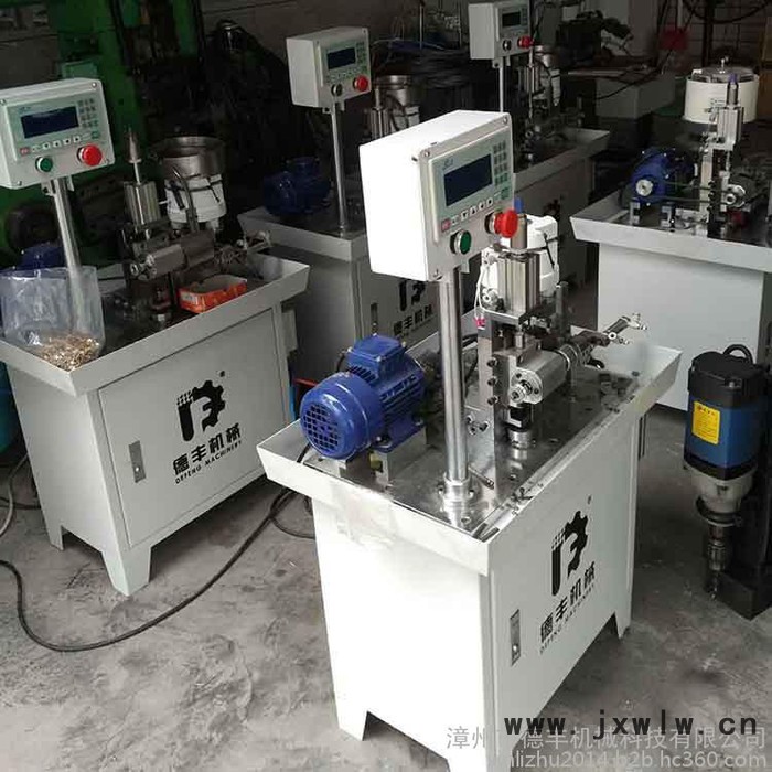 供應德豐DF-004一出二自動銑槽機、國產(chǎn)配置剖面機、銑面鉆孔攻攻組合機床/剖溝機