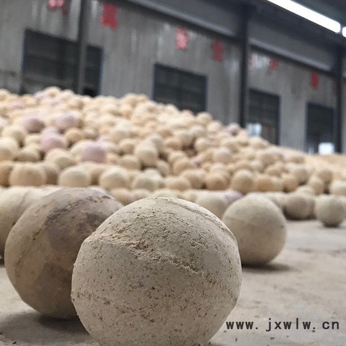 剛玉耐火球 工業(yè)爐用蓄熱球 耐火球 耐高溫 耐磨高鋁球 強(qiáng)度高 硬度好耐火耐磨球 節(jié)能蓄熱 窯爐用球