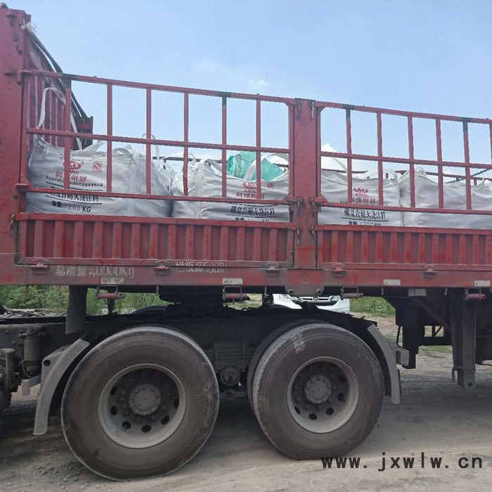 KRNC科瑞廠家供應(yīng)鋼纖維高強(qiáng)澆注料 無爆裂 無裂紋澆注料 定制工業(yè)爐窯  用澆注料貨源充足 質(zhì)量保證