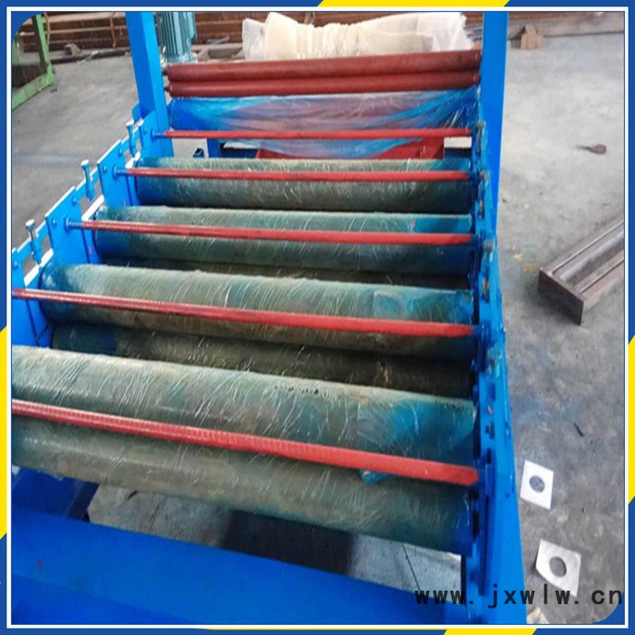 晟杰專業(yè)加工定制四排膠軸覆膜機(jī)為您提供專業(yè)維護(hù)
