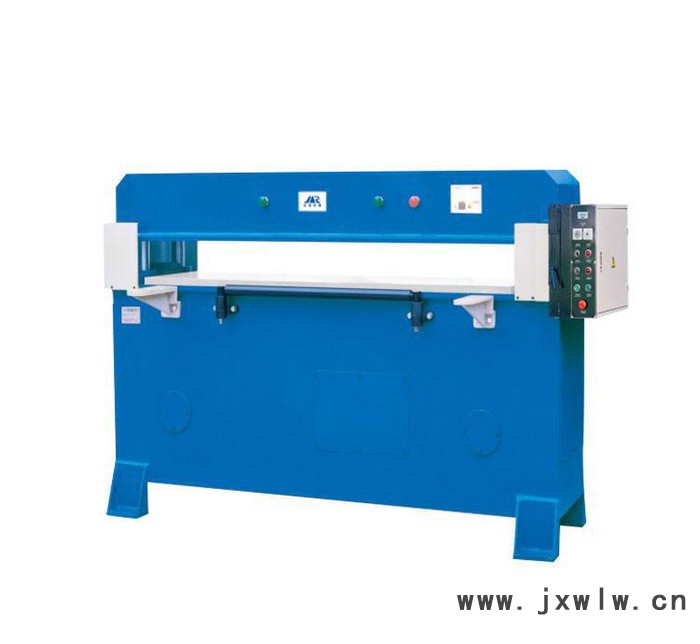 【益金機(jī)械】高質(zhì)量機(jī)械加工設(shè)備 四柱自動(dòng)平衡裁斷機(jī) 專業(yè)生產(chǎn)
