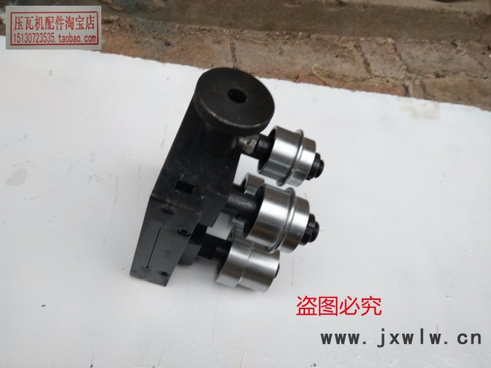 盈康彩鋼 復(fù)合機(jī)配件 復(fù)合機(jī)配件批發(fā) 復(fù)合機(jī)熊口輪