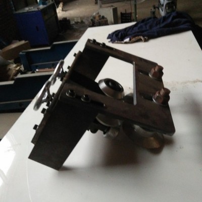 盈康彩鋼 復(fù)合機(jī)配件 復(fù)合機(jī)配件批發(fā) 復(fù)合機(jī)配件價格 復(fù)合機(jī)折邊輪