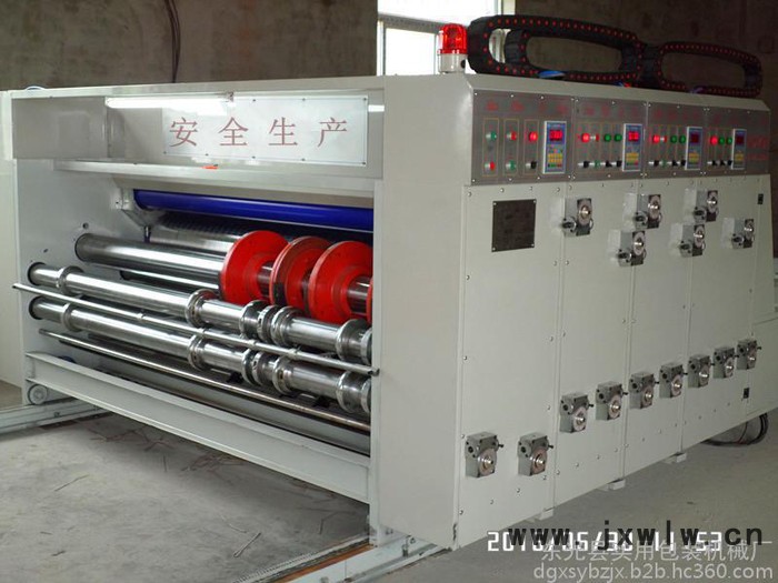 **實(shí)用半自動(dòng)2600 型三色水墨印刷開(kāi)槽機(jī) 紙箱設(shè)備
