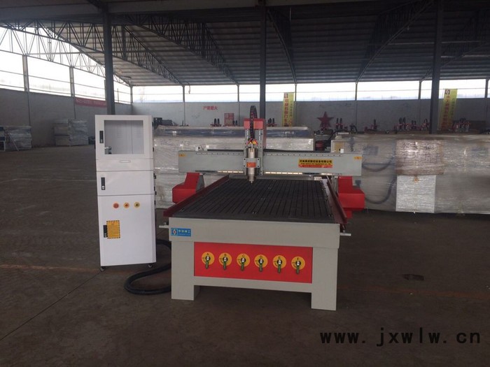 供應(yīng)中國神工木工雕刻機(jī)，