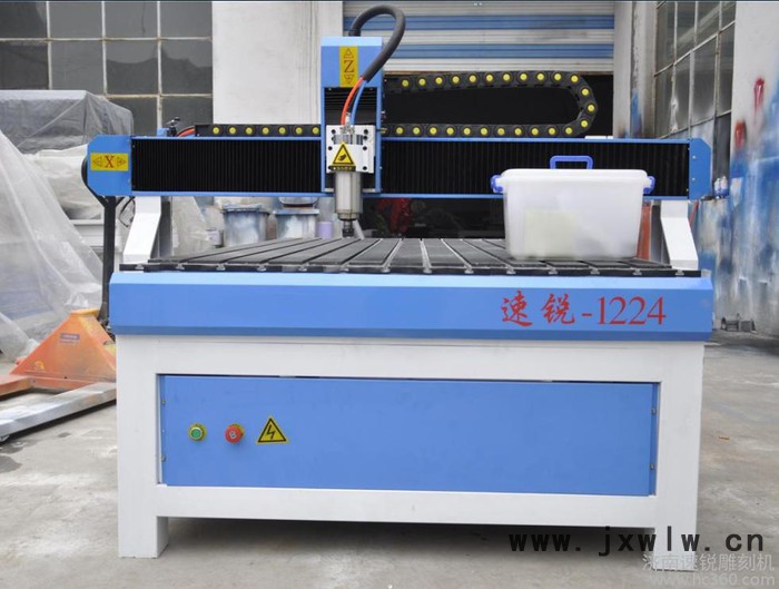 供應(yīng)濟南廣告雕刻機、亞克力密度板切割雕刻機
