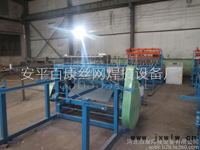 專業(yè)生產(chǎn)鋼筋網(wǎng)片排焊機 建筑網(wǎng)片焊網(wǎng)機 鋼笆片焊接設備