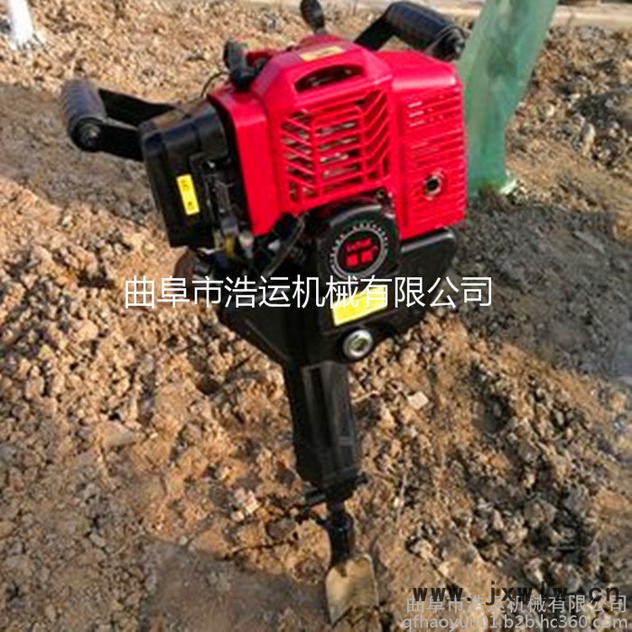 山東曲阜浩運(yùn)機(jī)械工廠直銷人工手提鏟式挖樹機(jī) 單缸發(fā)動(dòng)機(jī)配套苗木起樹機(jī)移植機(jī)