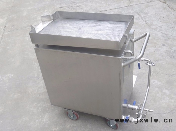 不銹鋼油水分離器---上海青上過濾設備有限公司