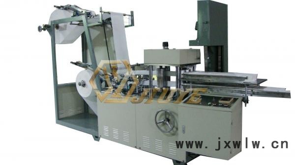 JY-Zd200(一出四)新型仿美高速全自動(dòng)無紡布折疊機(jī)