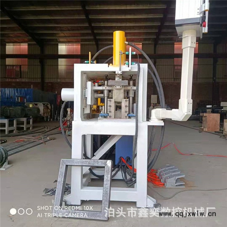 數(shù)控沖角折框機